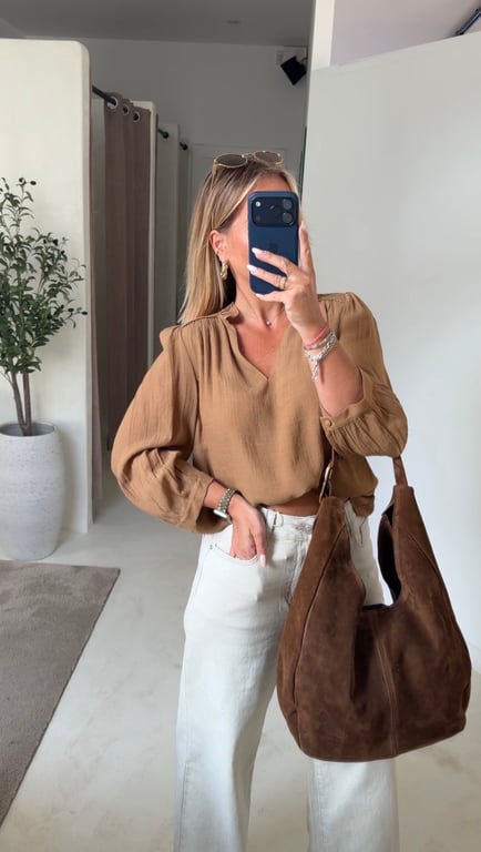 Blouse camel aux détails froncés — vue alternative