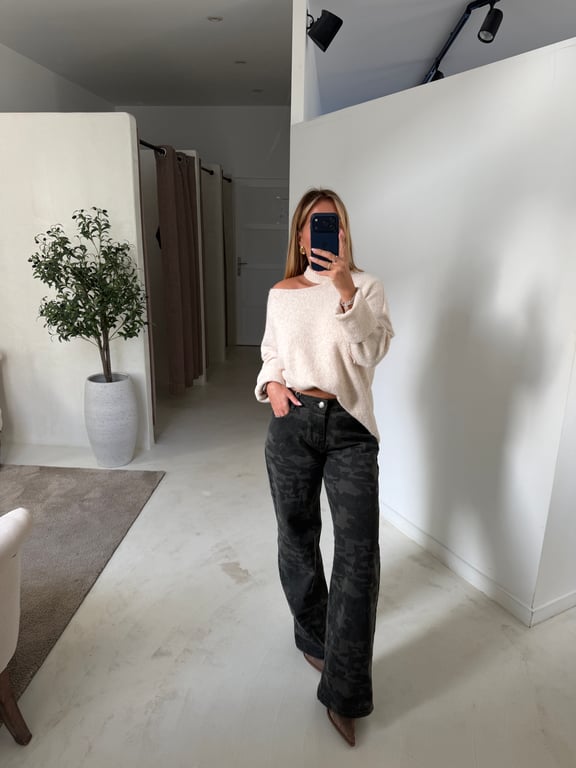 Pull à épaule dénudée beige
