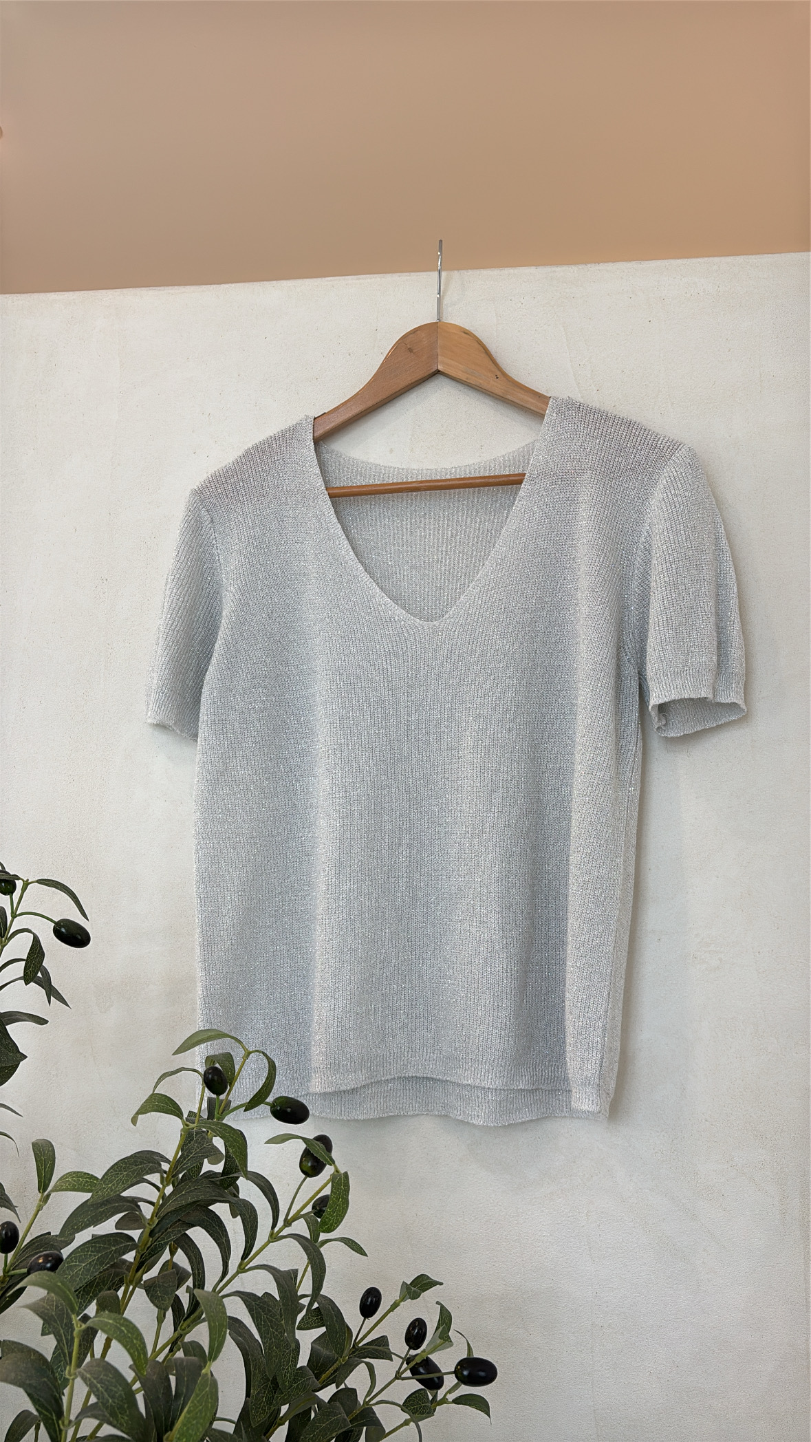 T-shirts col V avec fil argenté — vue 11