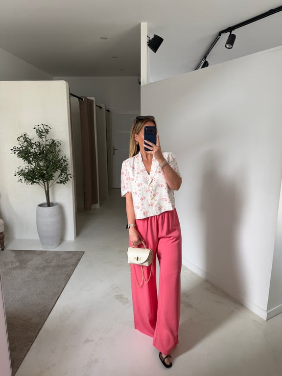 Chemise courte à fleurs