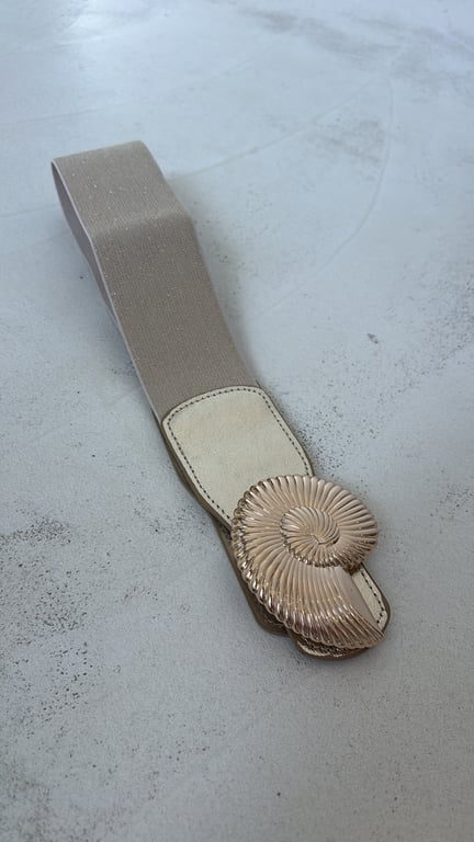 Ceinture épaisse avec coquillage doré — vue alternative