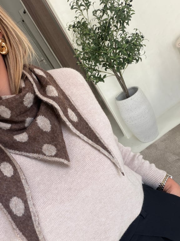 Foulard triangle à pois beige et marron réversible — vue alternative
