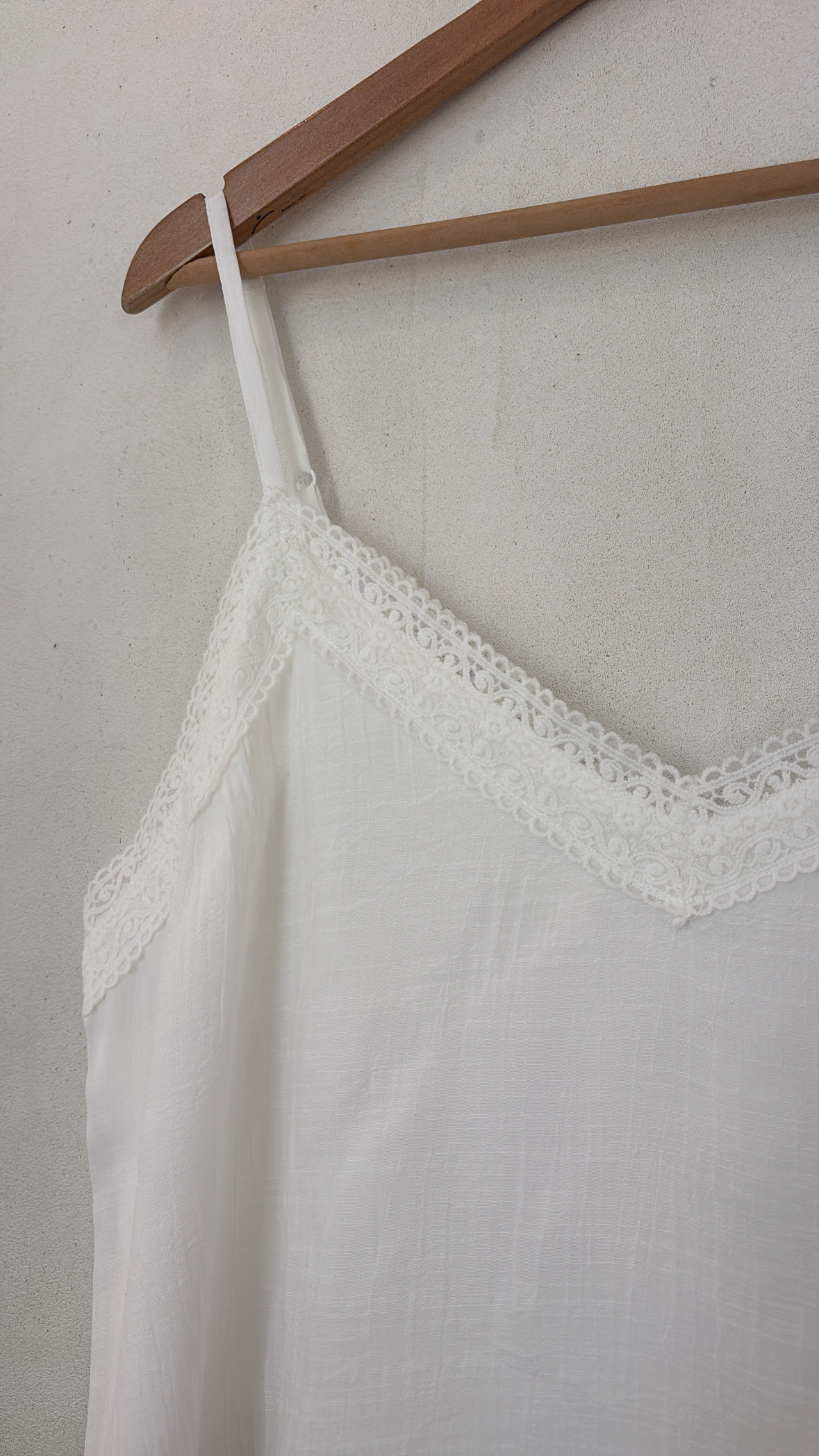 Débardeur blanc avec dentelle — vue 2