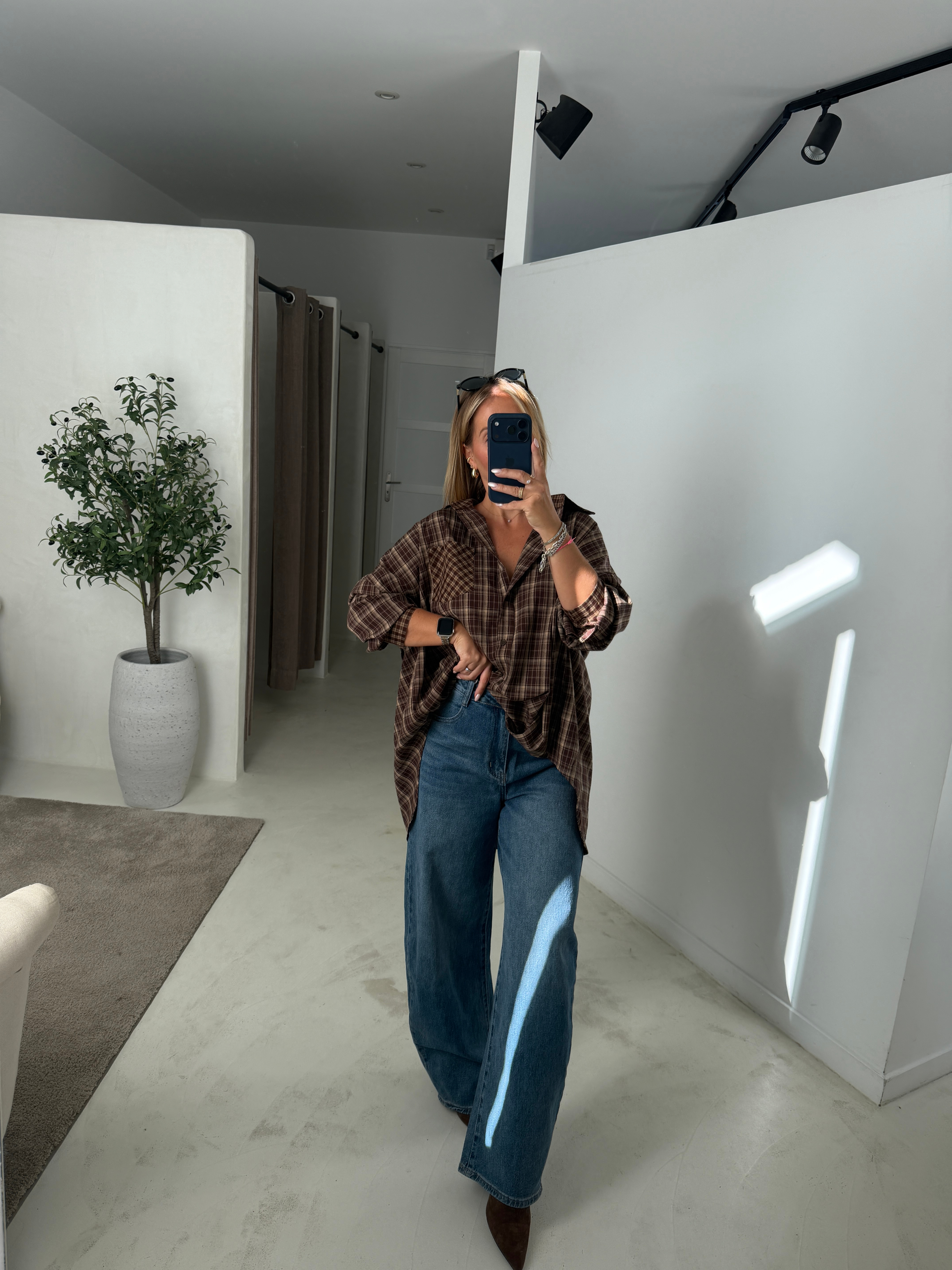 Chemise à carreaux marron et beige — vue 2