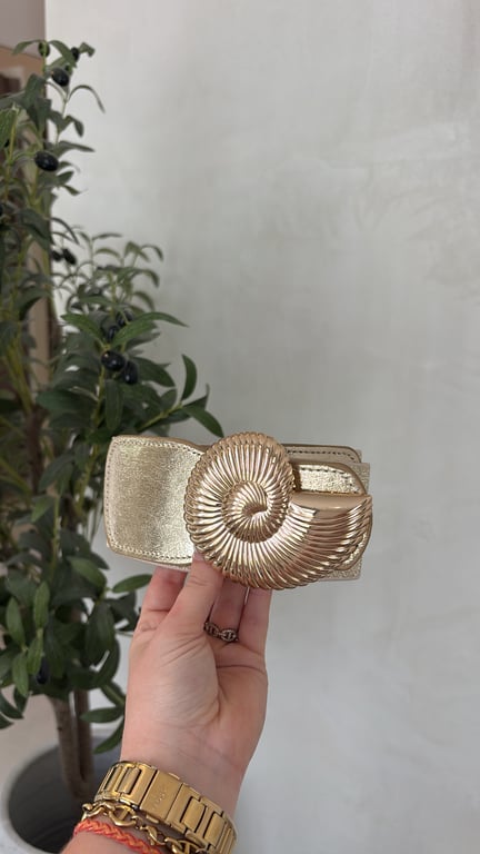 Ceinture épaisse avec coquillage doré