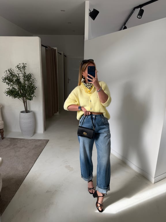 Gilet jaune col rond manches courtes