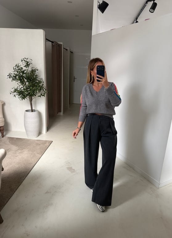 Pull col V gris arc-en-ciel