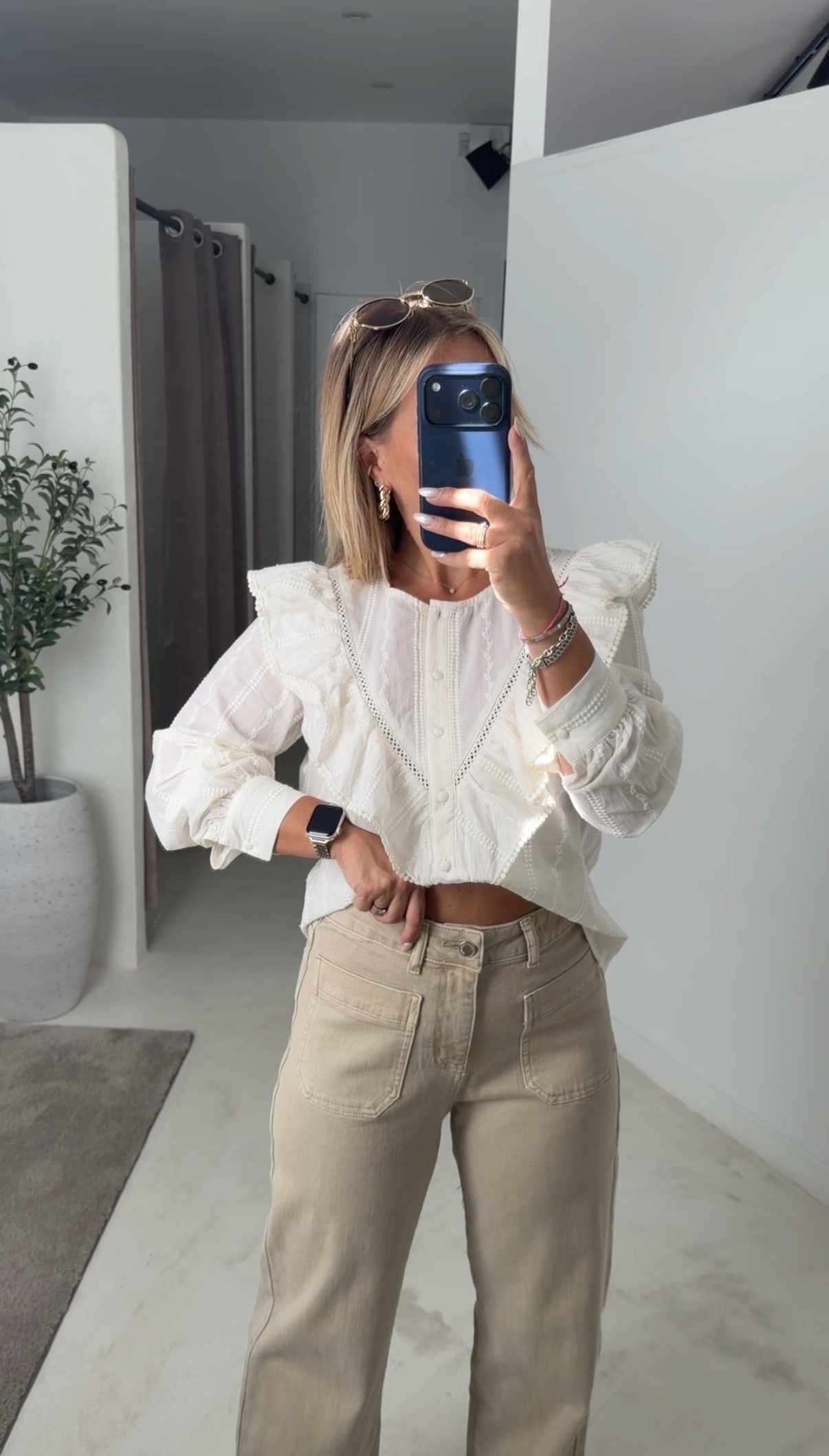 Jean taille haute détails poches beige — vue 2
