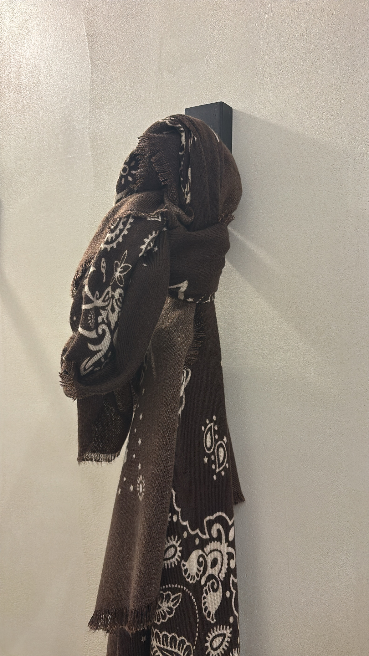 Foulard en laine motif bandana — vue 5