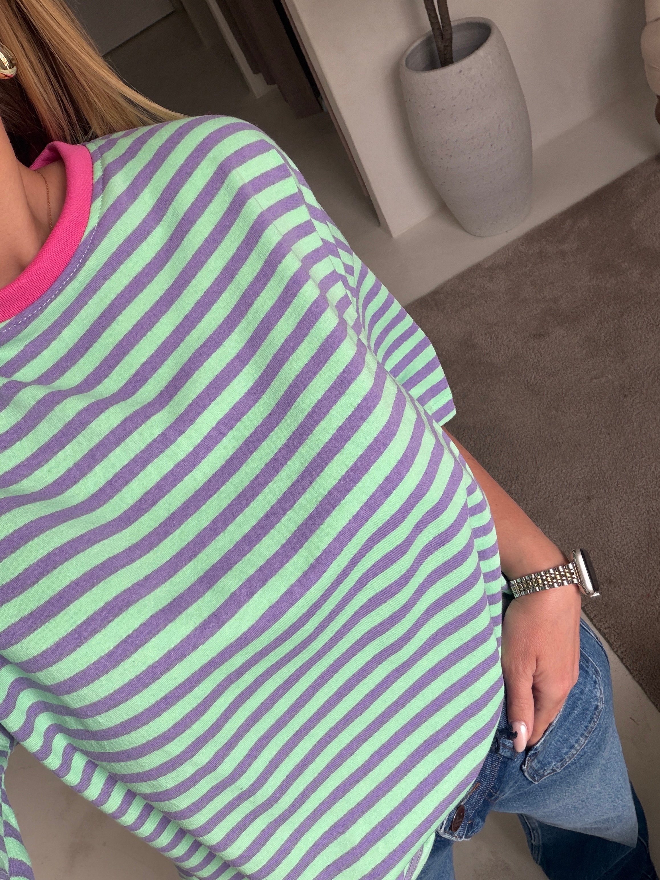 T-shirt marinière violet et vert, col rose — vue 2