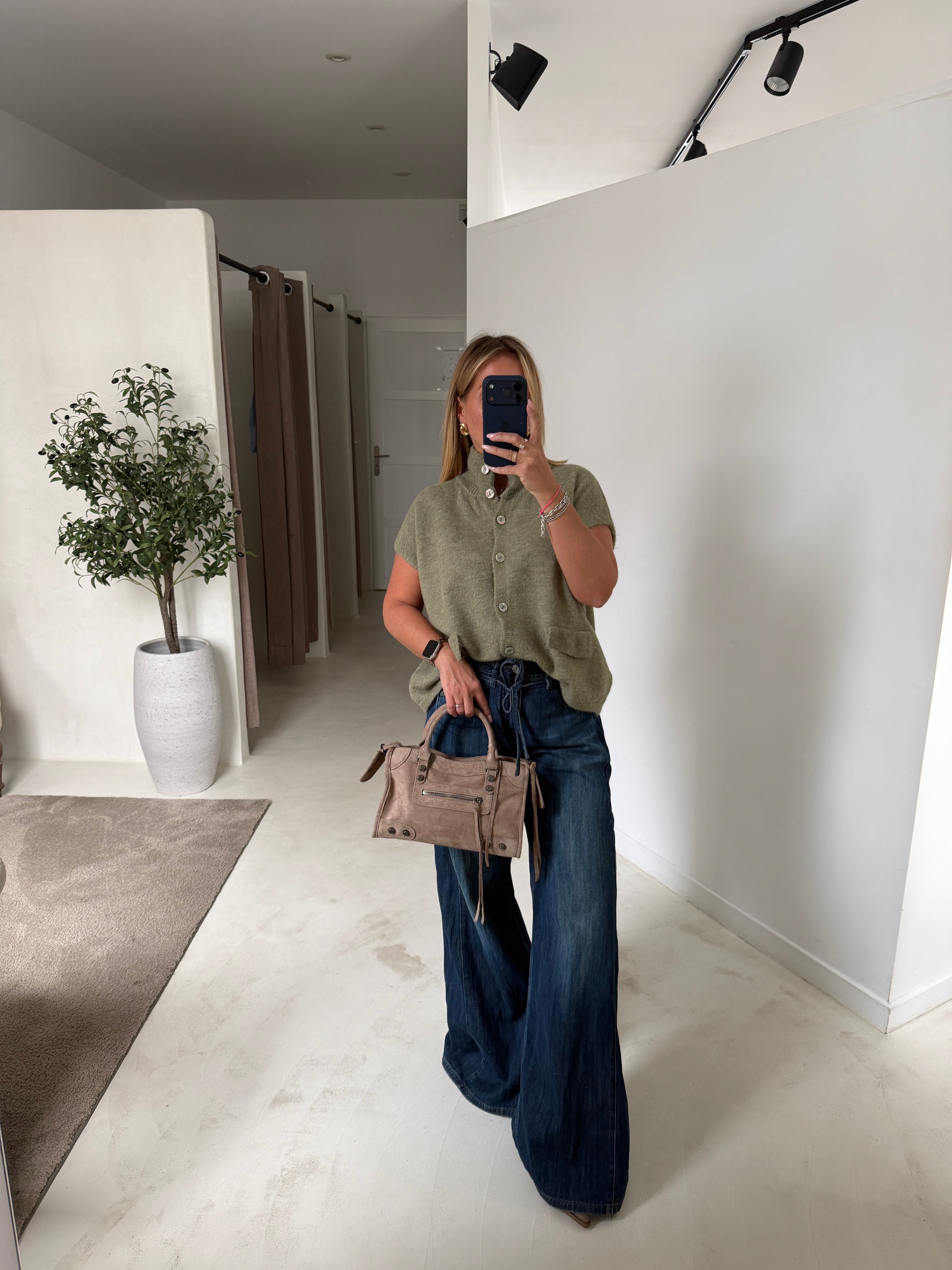 Gilet sans manches vert sauge col montant — vue 2