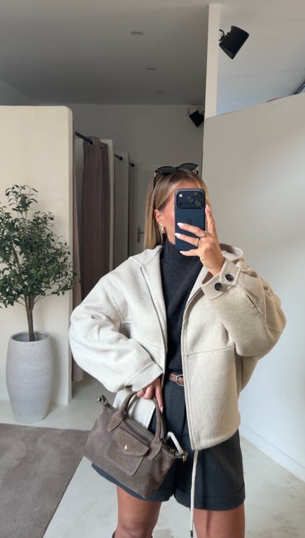 Manteau à capuche blanc cassé — vue alternative
