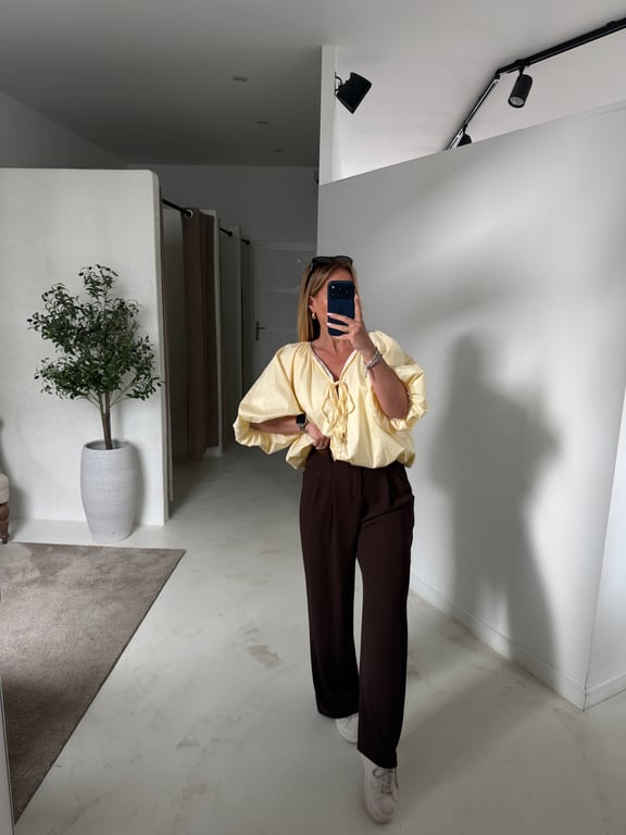 Blouse courte jaune coupe ballon