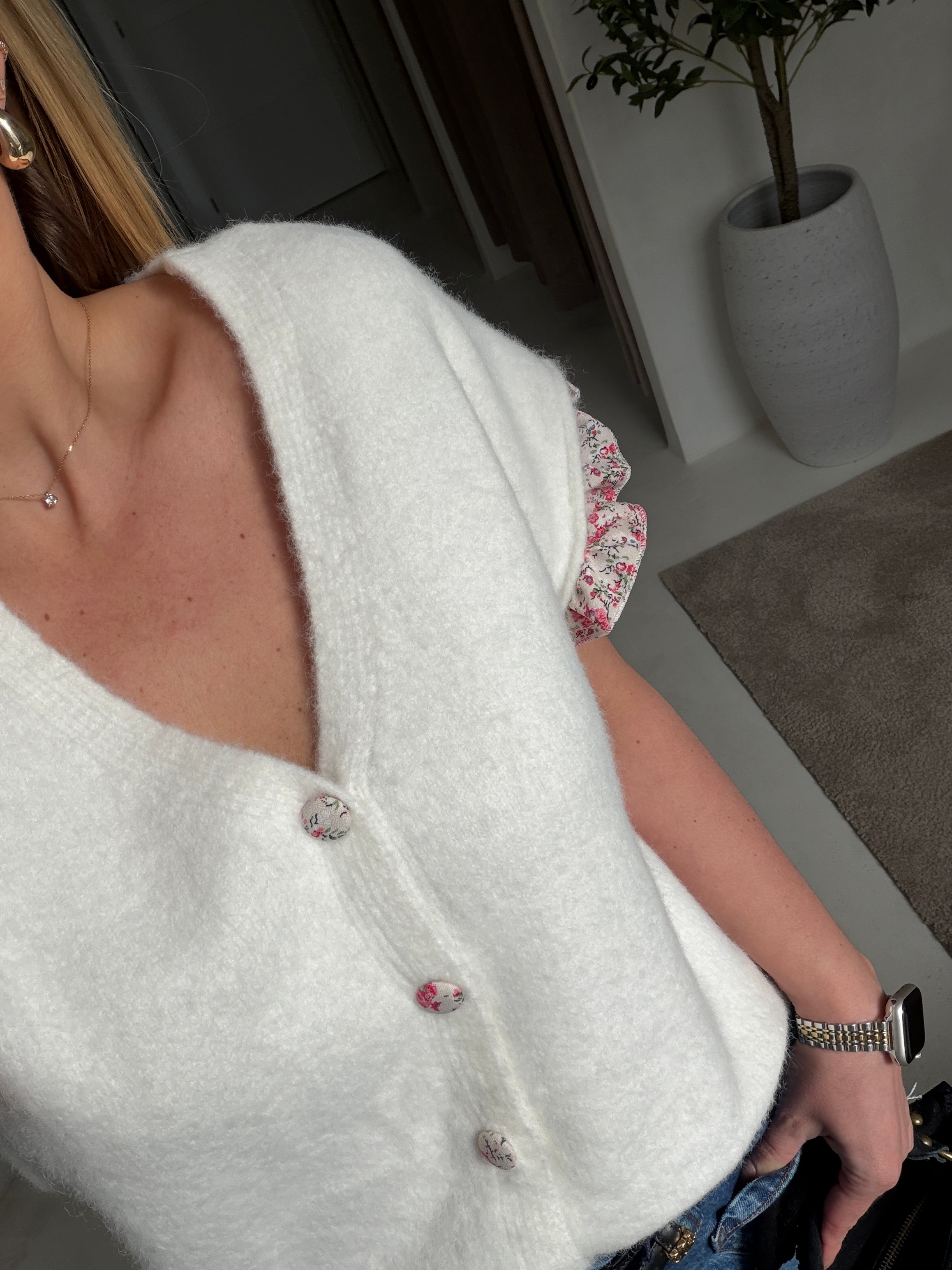 Gilet sans manches avec volants fleuris — vue 3