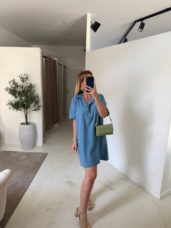 Robe en jean légère col montant