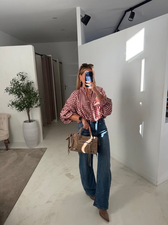 Blouse courte à carreaux rouge et blanc