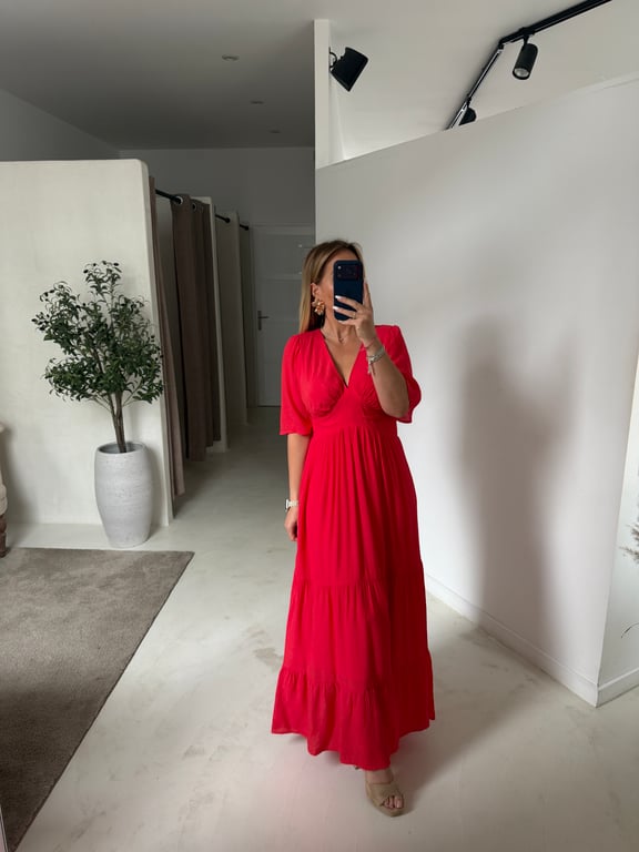 Robe longue rouge col V