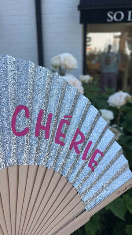 Éventail mamie chérie pailleté argenté — vue alternative
