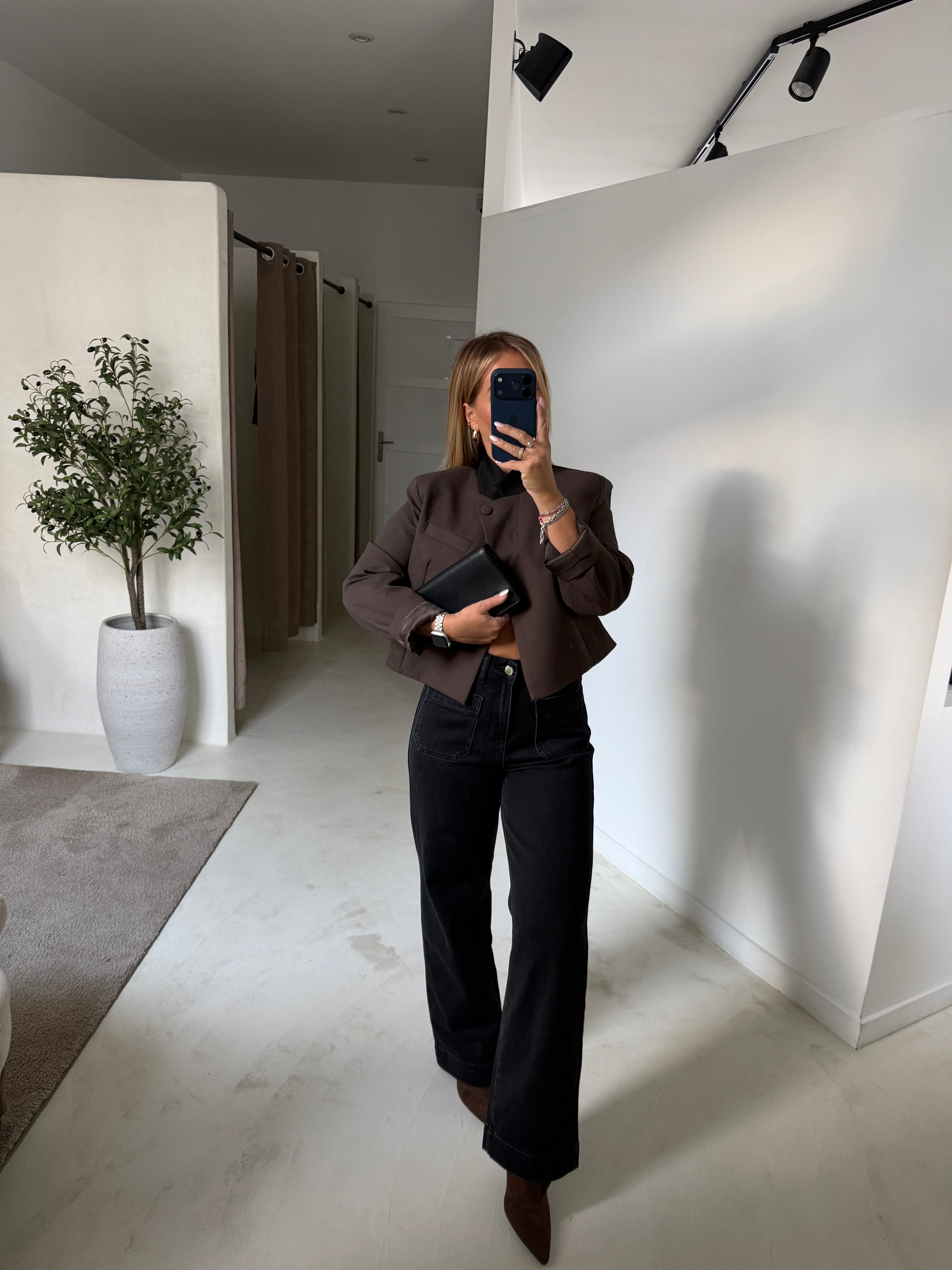 Blazer court marron asymétrique & col noir — vue 2