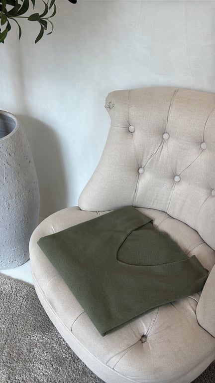 Pull col V toucher cachemire — vue alternative