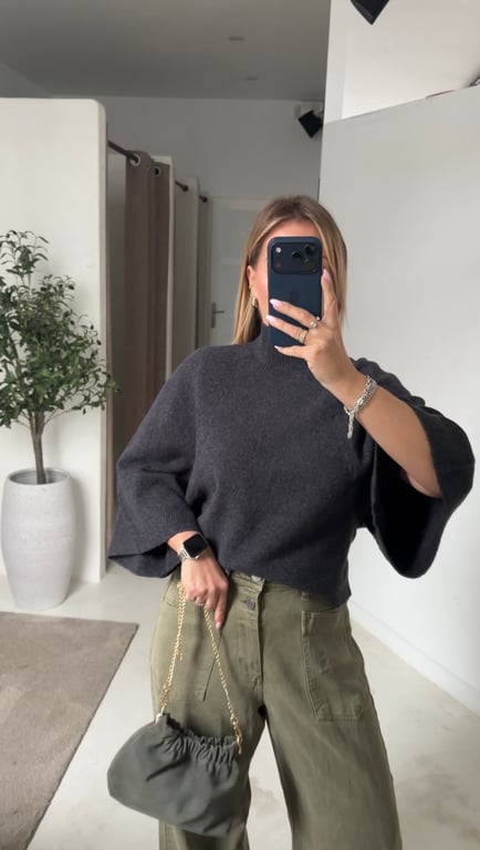 Pull oversize col montant & manches 3/4 gris foncé — vue alternative