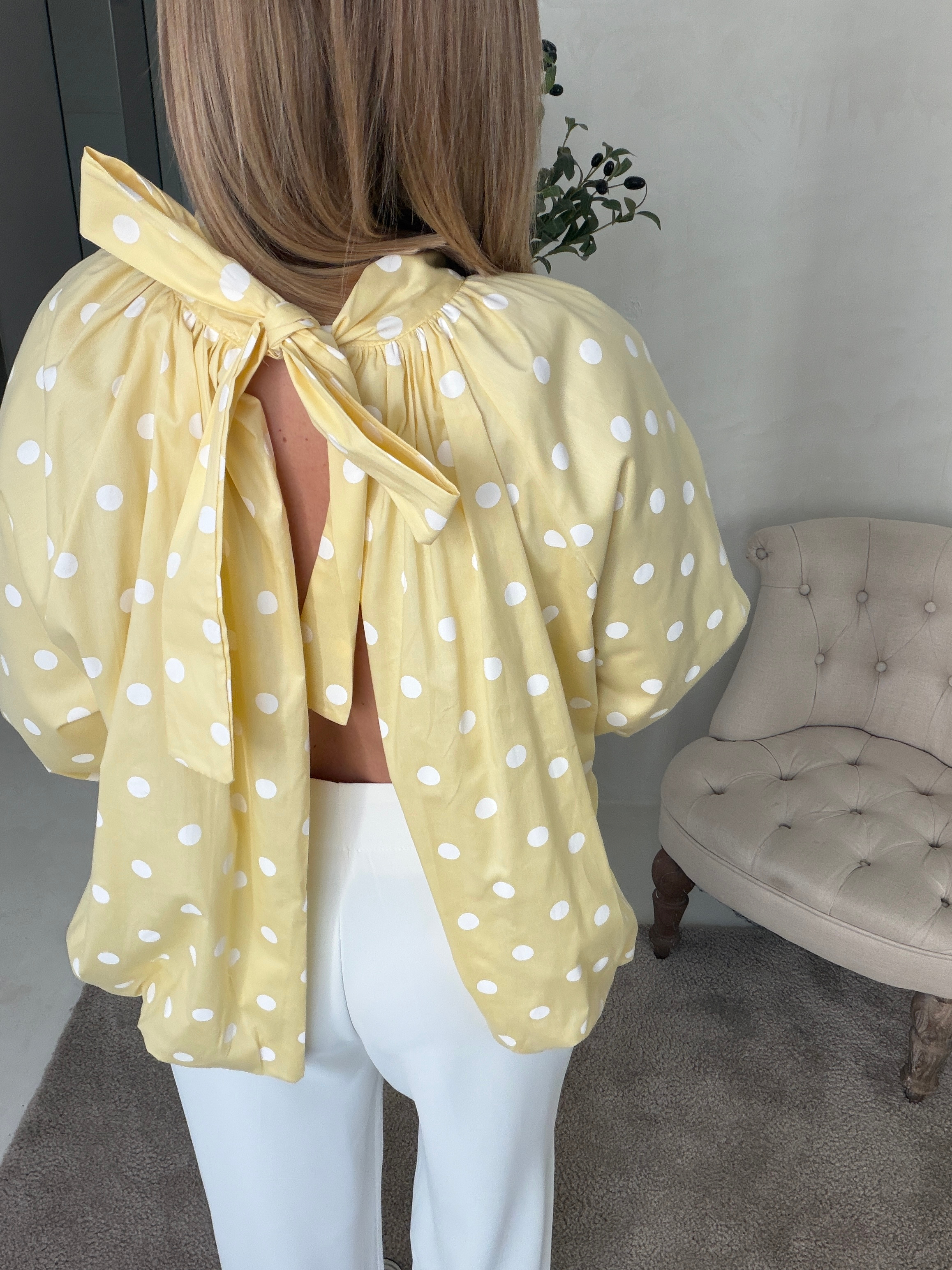Blouse à pois jaune et blanc — vue 2