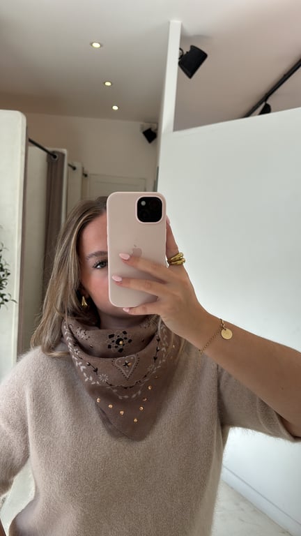 Foulard taupe bandana clous dorés