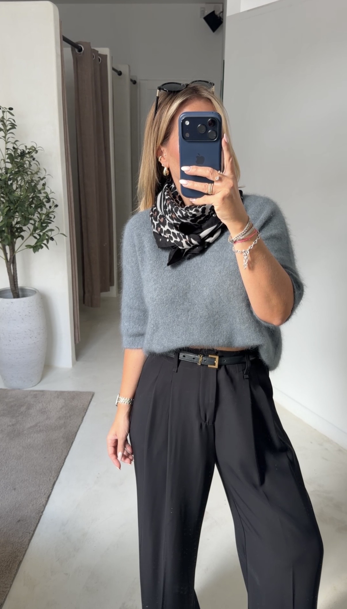 Pull en baby alpaga manches courtes gris — vue 2