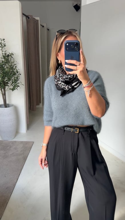 Pull en baby alpaga manches courtes gris — vue alternative