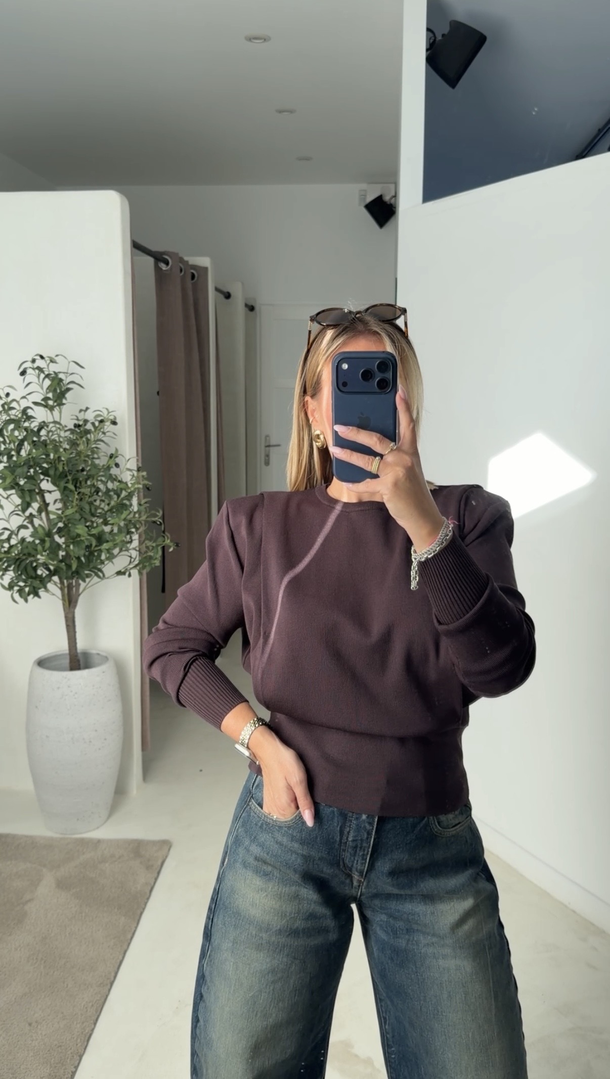 Pull à épaulettes marron — vue 2