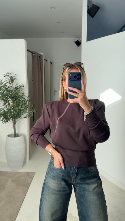 Pull à épaulettes marron — vue alternative
