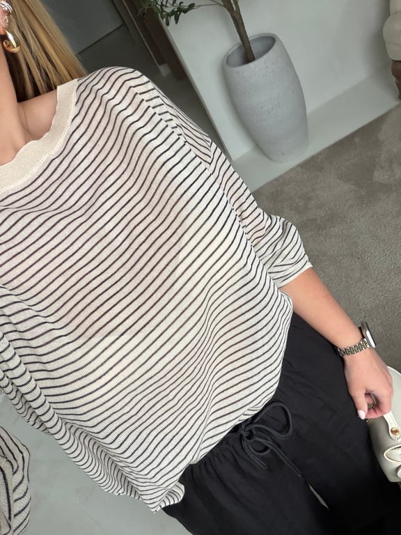 Pull fin marinière noir et beige — vue alternative