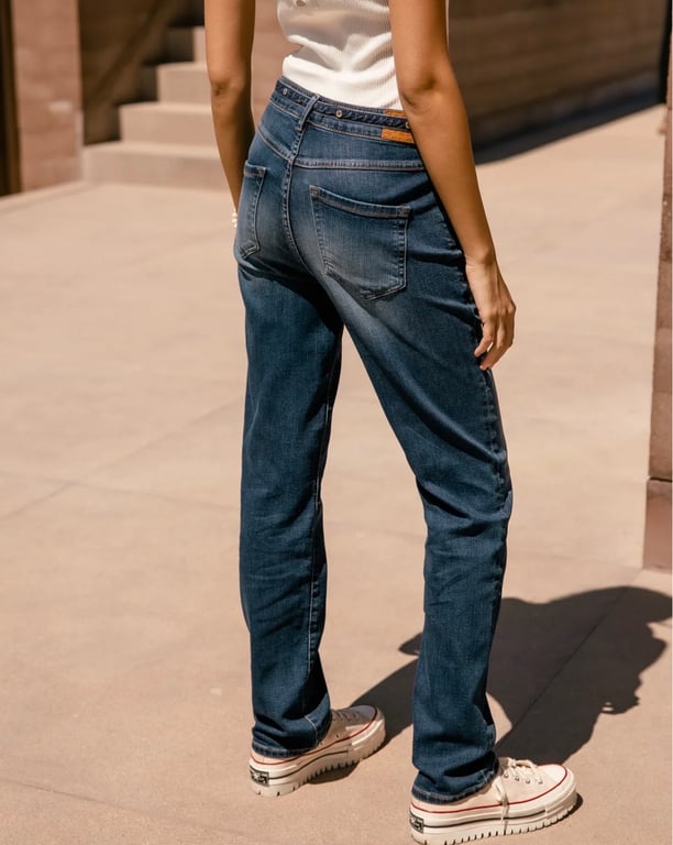 Jean droit taille haute avec ceinture intégrée - Pantalons & Jeans | Sodress - Vue alternative