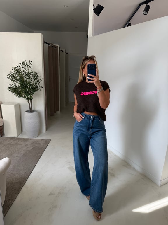 Pull sans manches marron « ICONIC » rose fluo