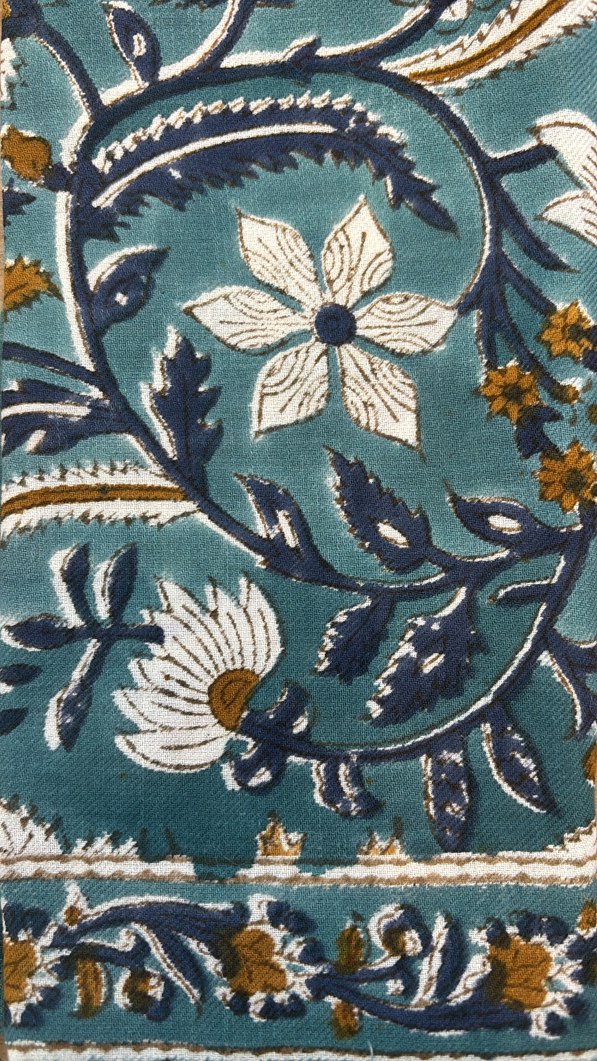Petit foulard à motifs — vue 19