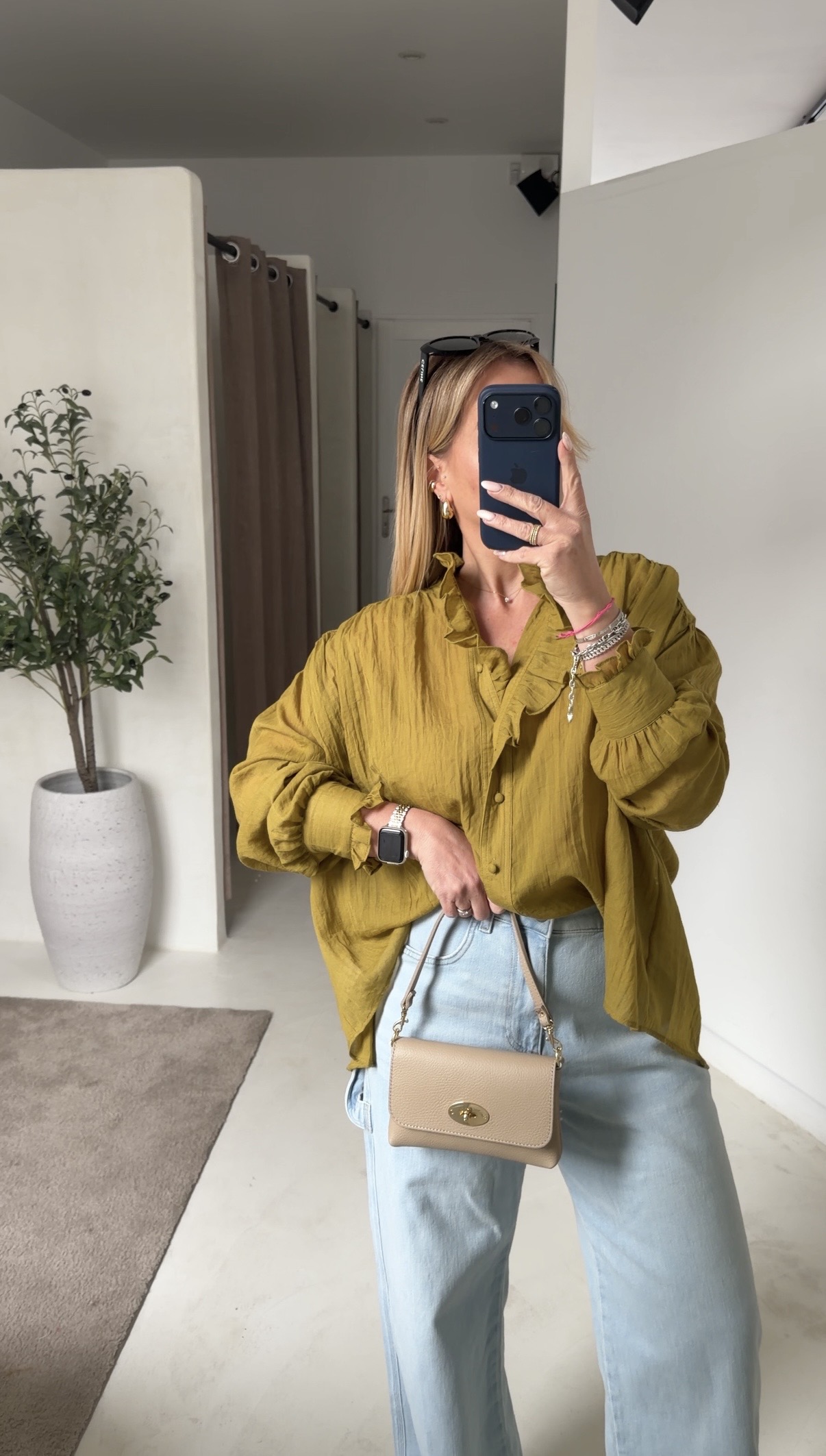 Blouse à volants olive — vue 2