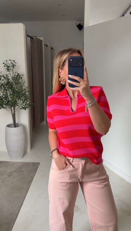 Polo en maille rose et rouge — vue alternative