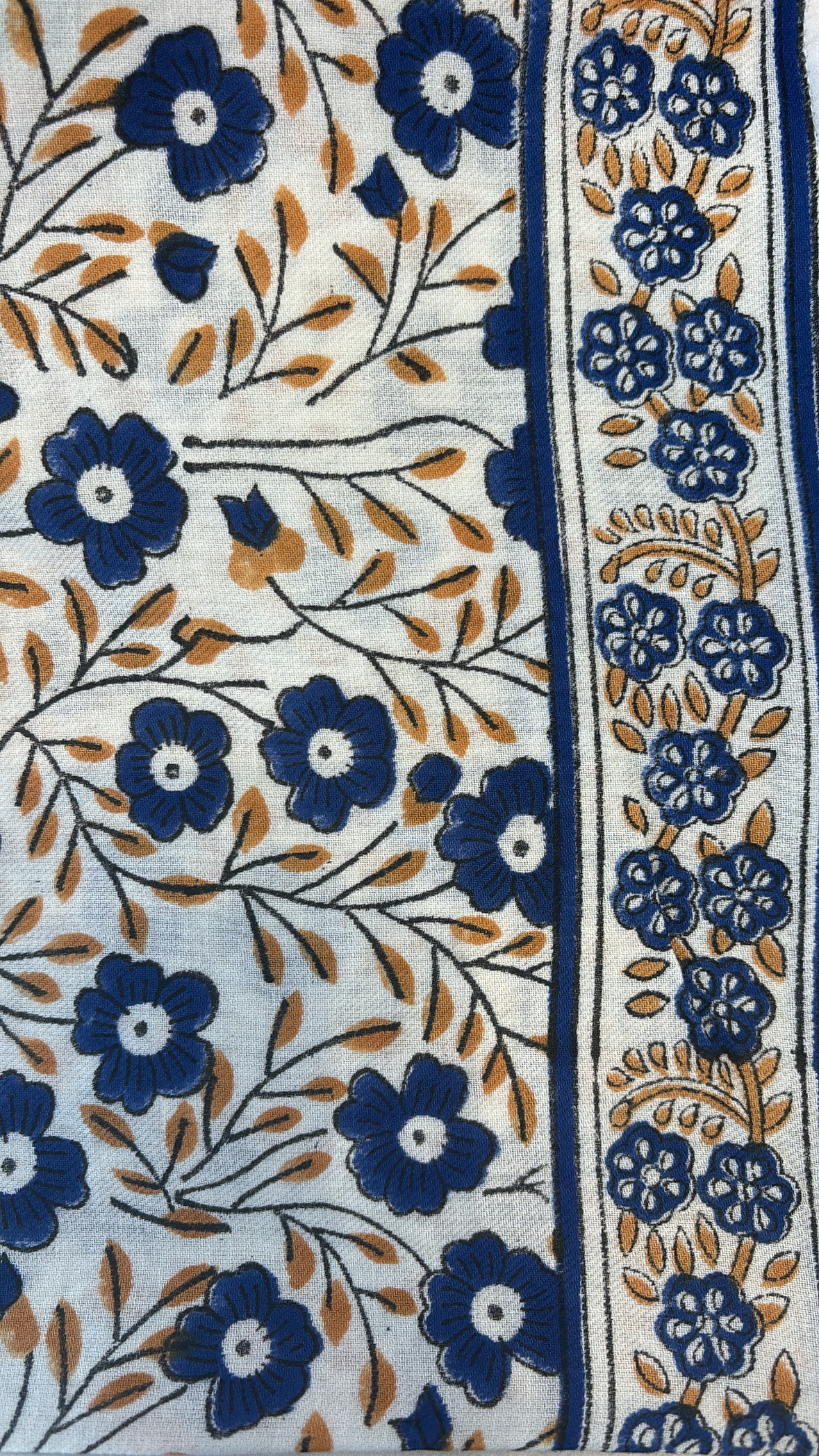 Grand foulard à motifs So Family — vue 11
