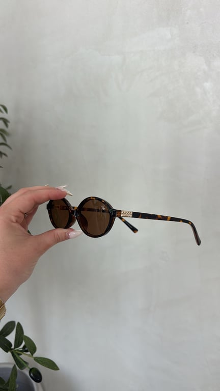 Lunettes de soleil fines léopard & bijoux doré