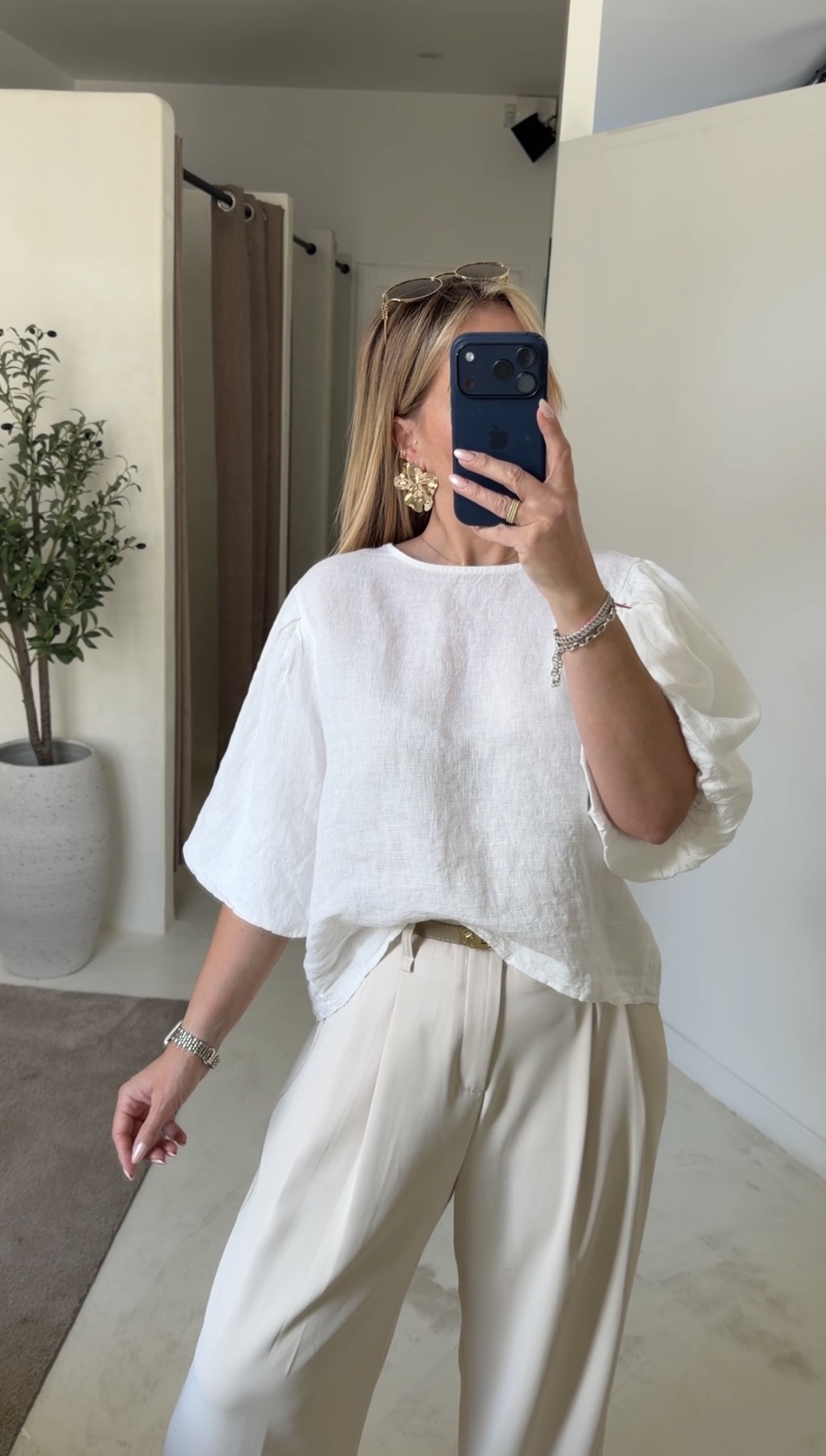 Blouse en lin blanche manches bouffantes — vue 2