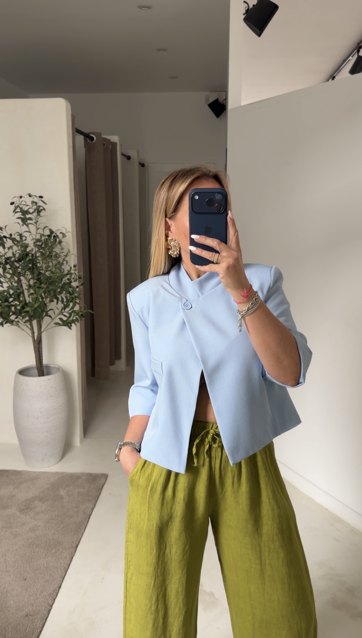 Blazer court bleu ciel fermeture asymétrique — vue 2
