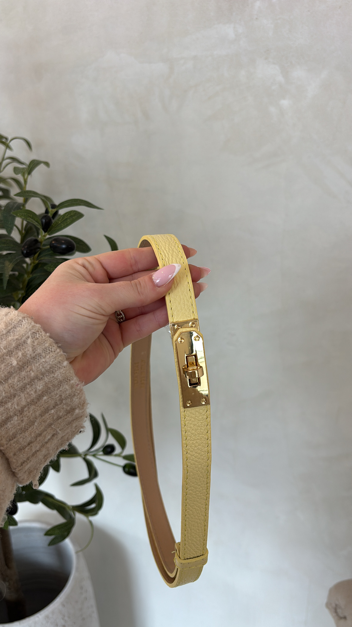 Ceintures en cuir grainé avec fermoir doré — vue 9