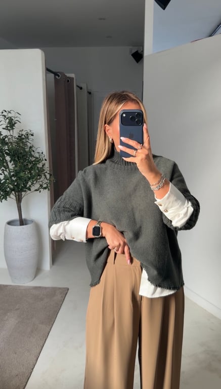 Pull manches courtes vert col funnel — vue alternative