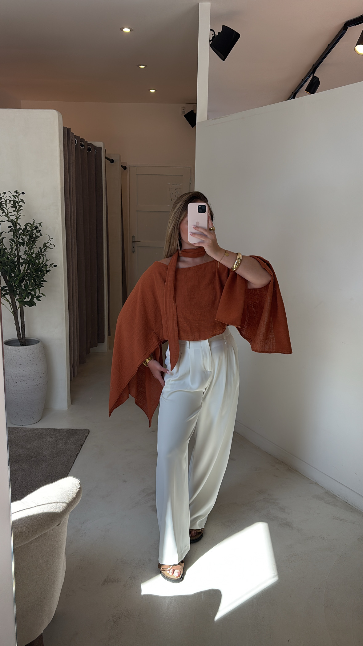 Top court style lin terracotta — vue 2