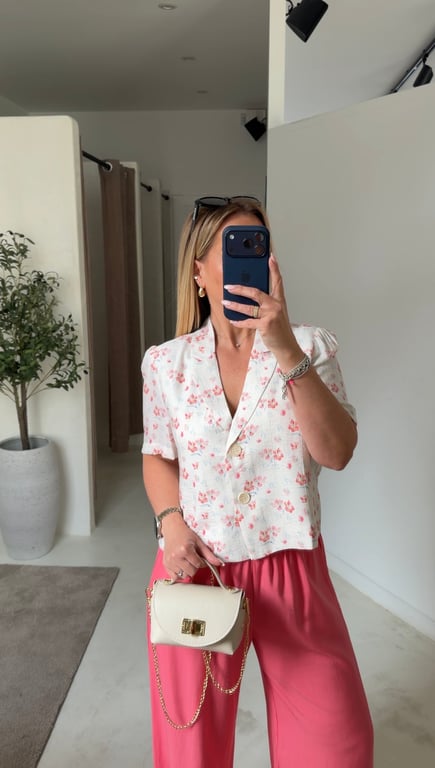 Chemise courte à fleurs — vue alternative