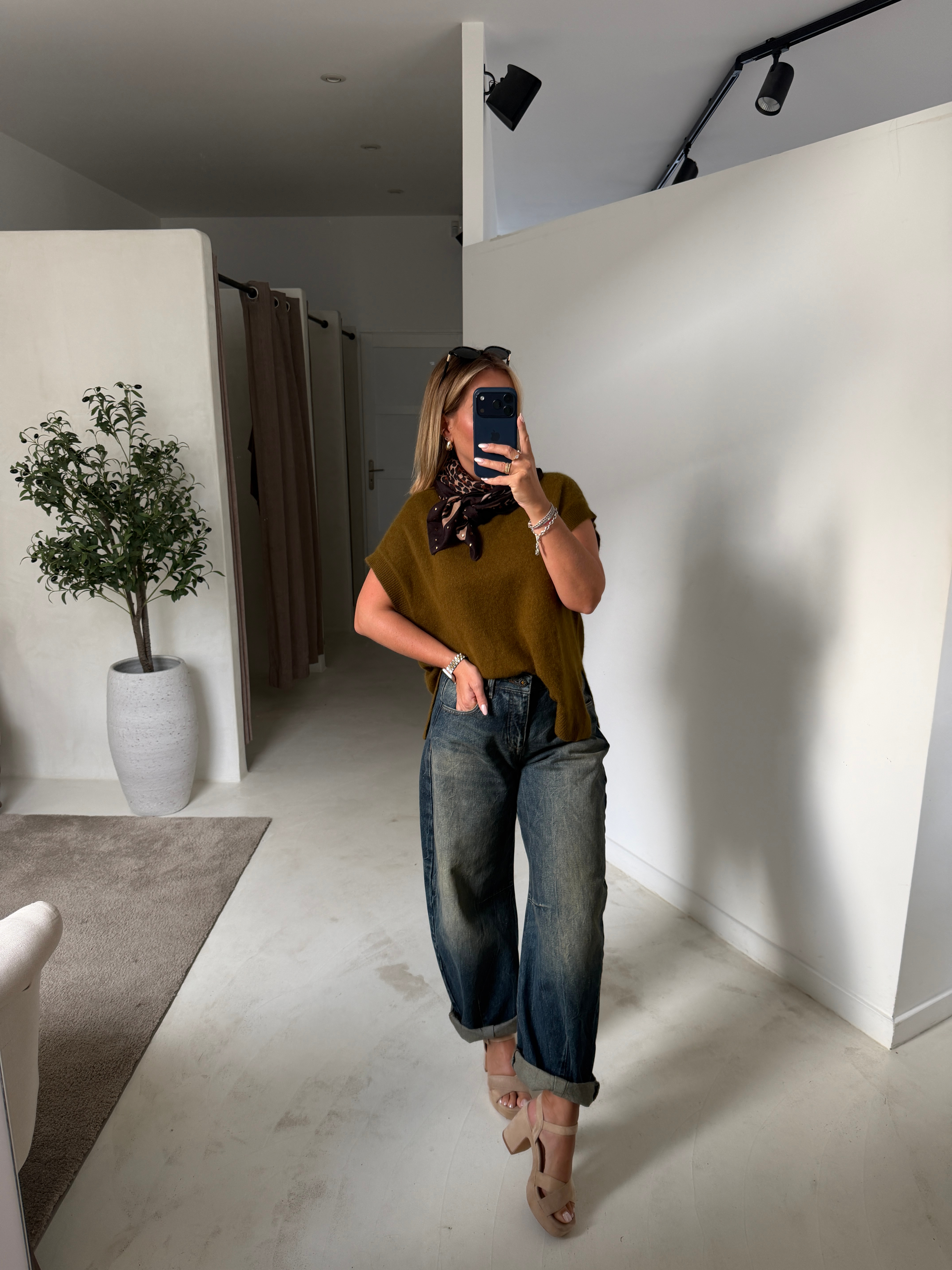 Pull sans manches olive — vue 2