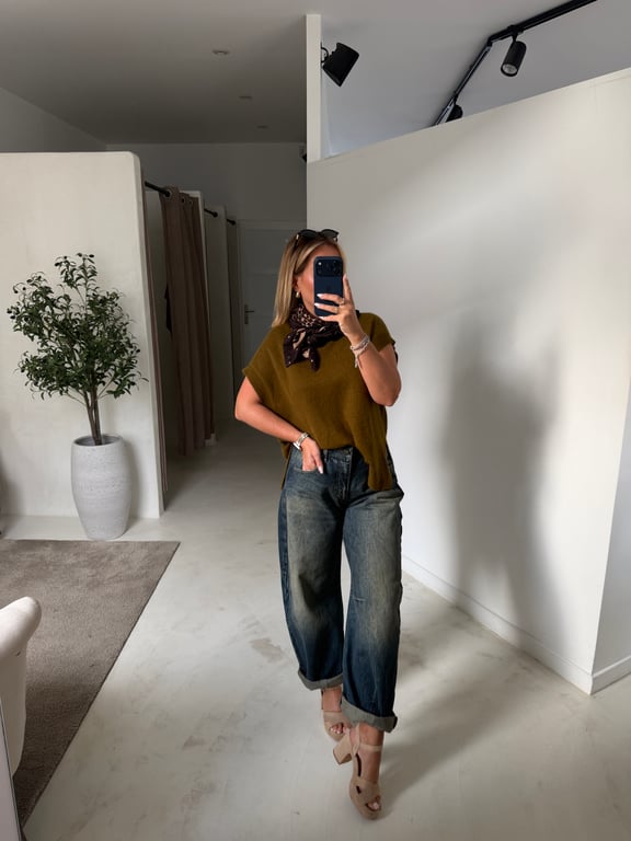 Pull sans manches olive — vue alternative