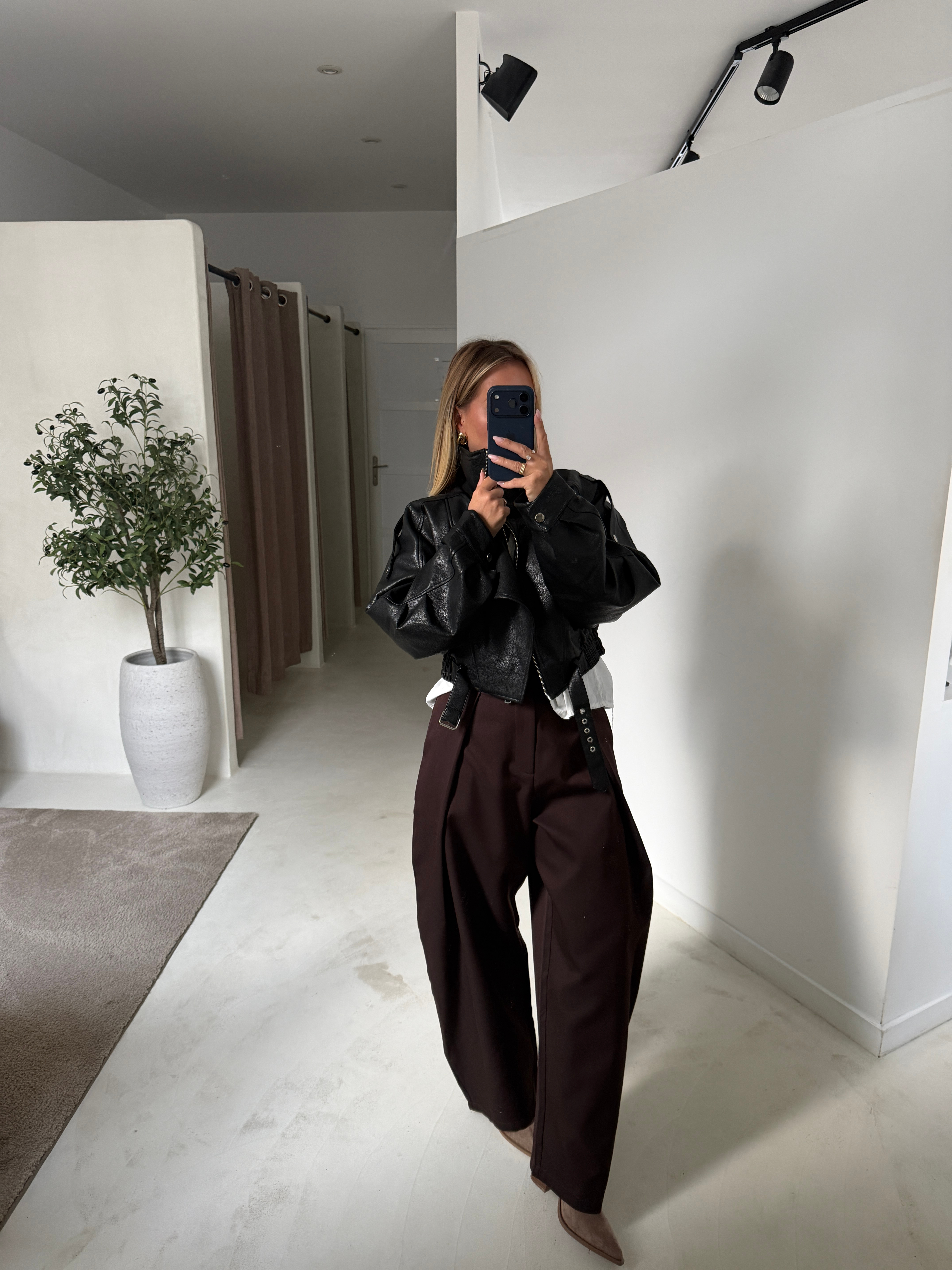 Veste courte en simili cuir noir — vue 2