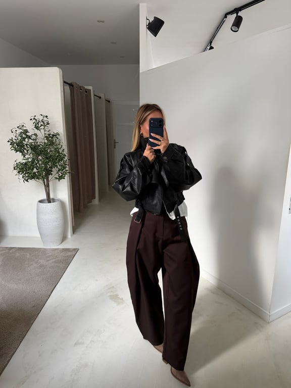 Veste courte en simili cuir noir — vue alternative