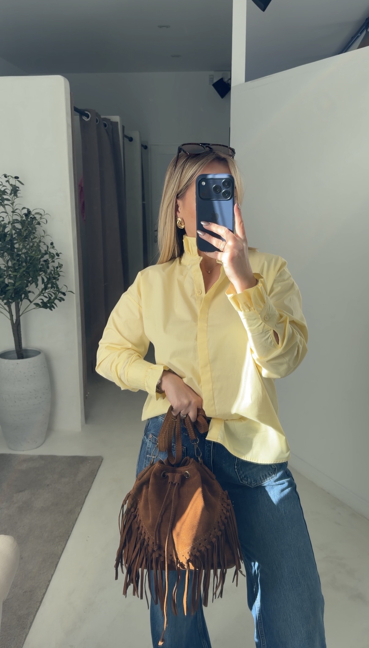 Blouse jaune col volanté — vue 2